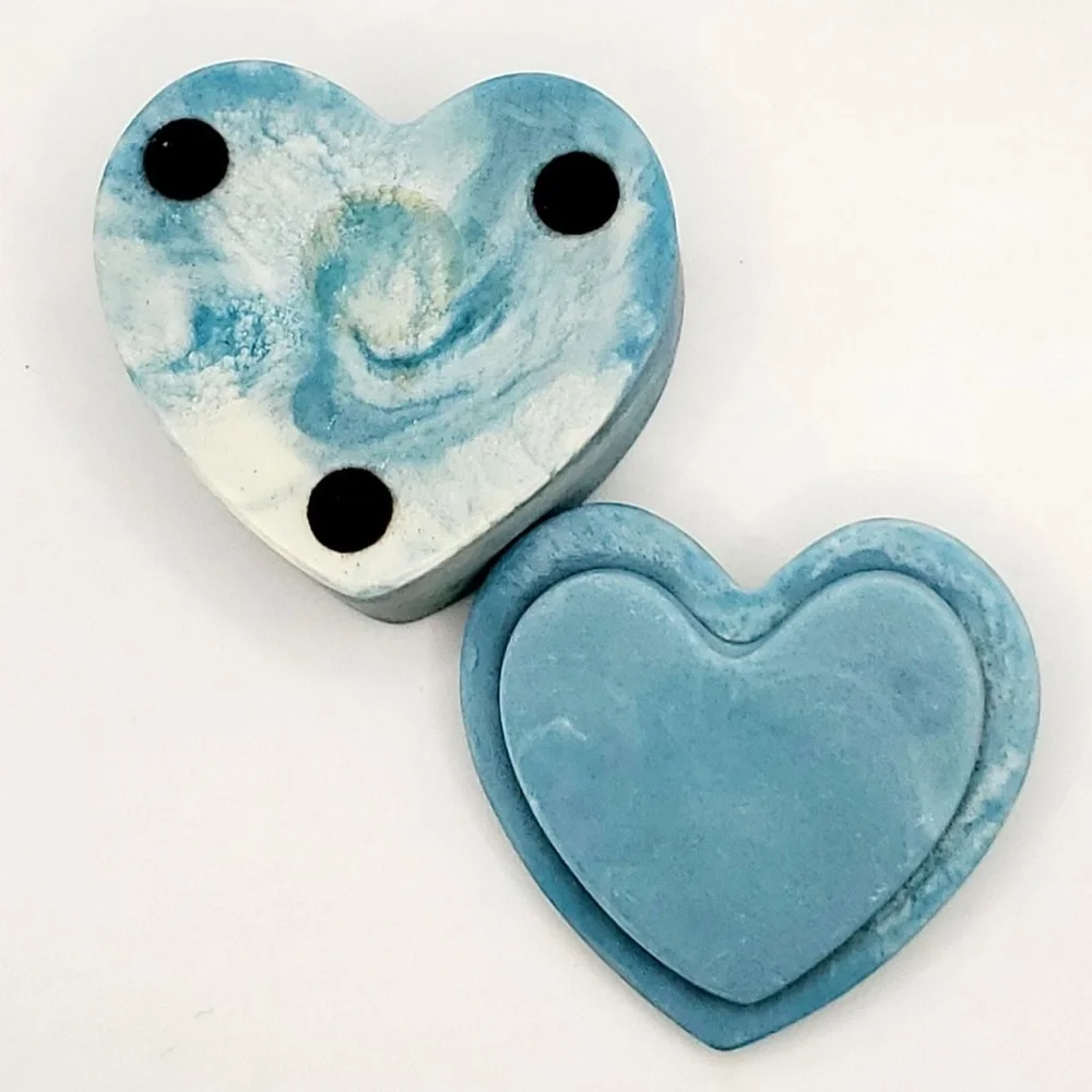 Vintage Heart-Shaped Trinket Box with Sea Shells on Lid